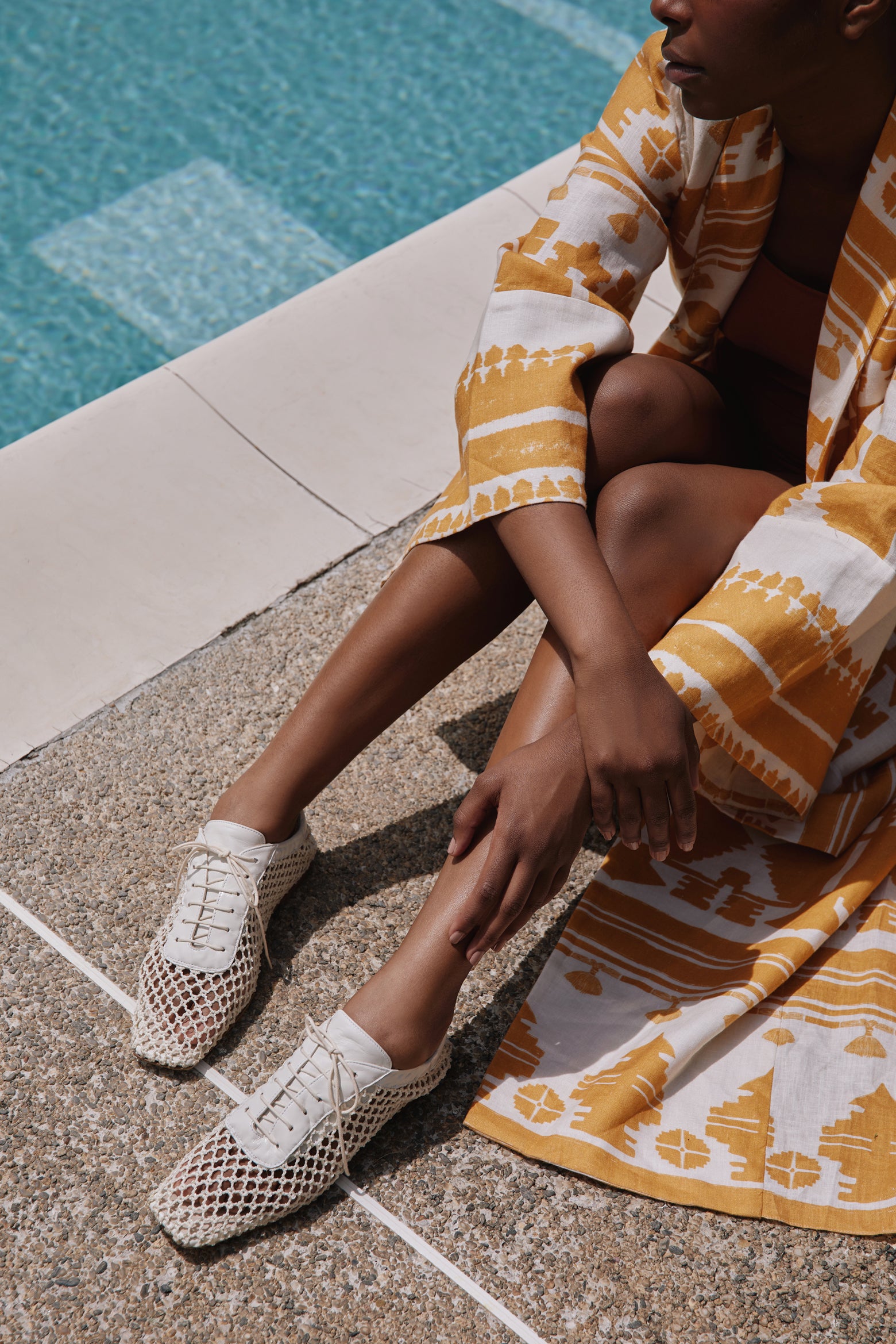Antonia Off White Mesh Oxford – Andrea Gomez