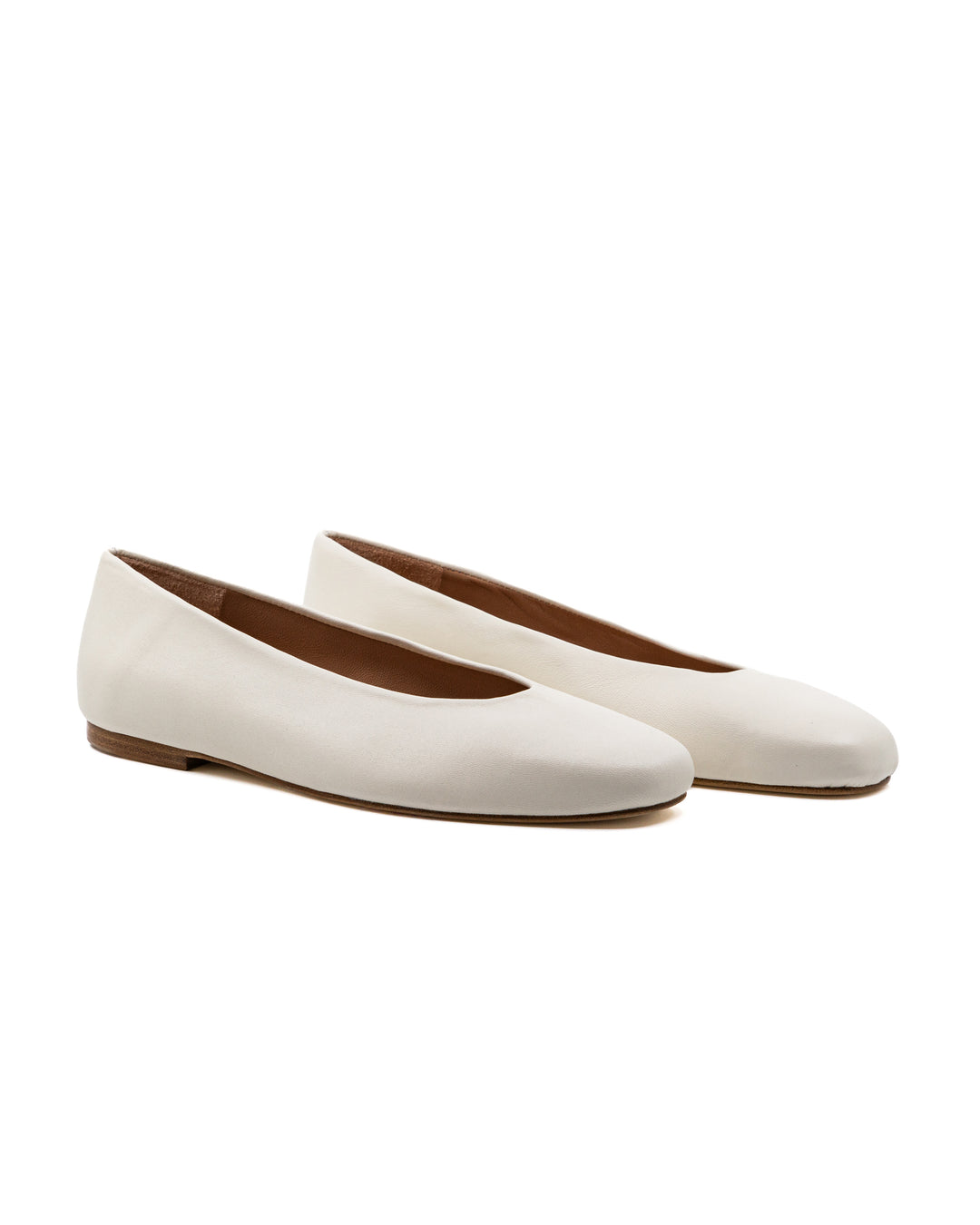 Dalia Off White Leather Ballerina – Andrea Gomez