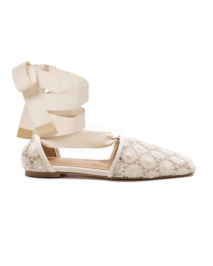 Desi White Lace Flat