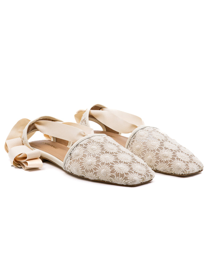 Desi White Lace Flat