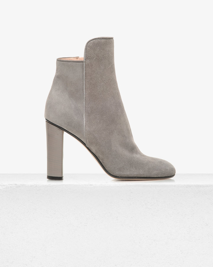 Chiara 95 Grey Boot